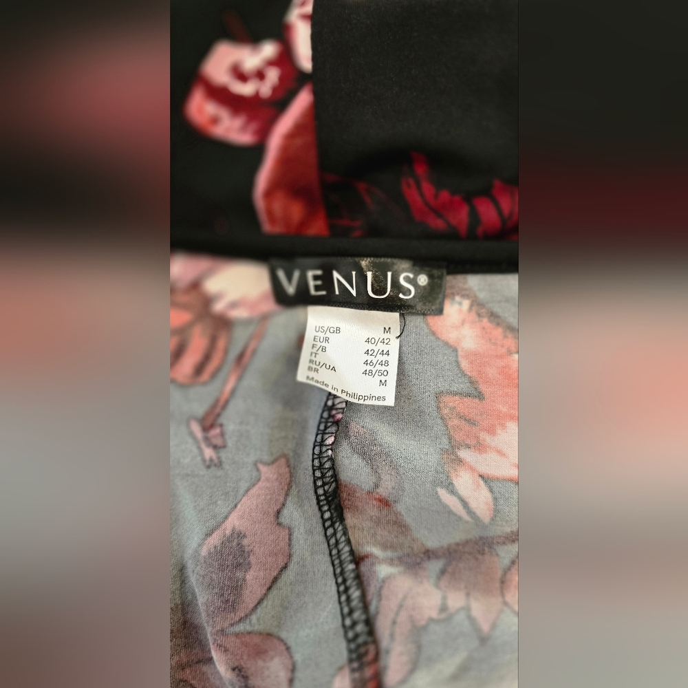 VENUS Floral Dress Size Medium - Picture 4 of 6